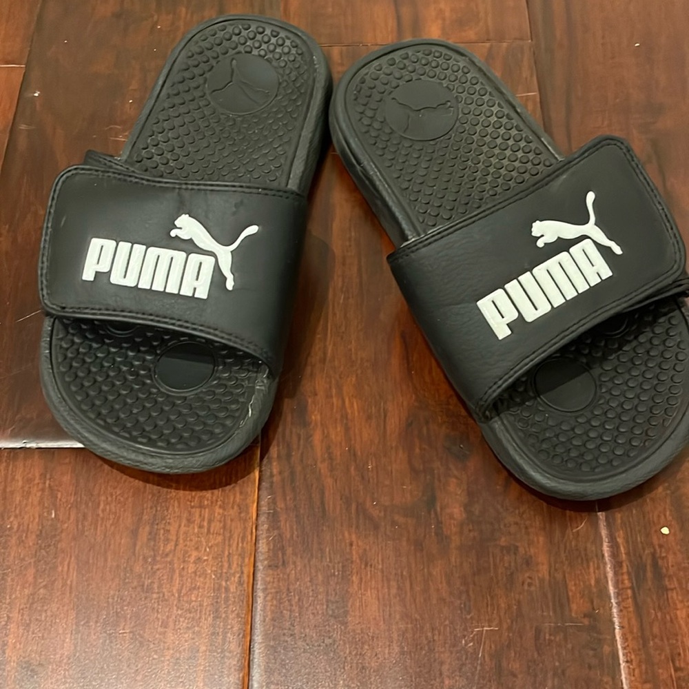 Puma slides size 1.